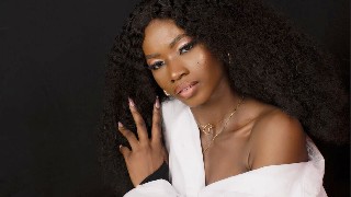 ElisHara livejasmin