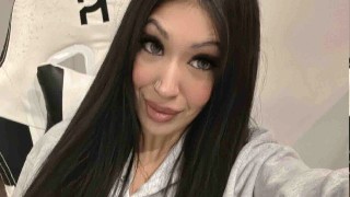 KarandeepSingh livejasmin