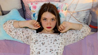 AvaBlooms livejasmin