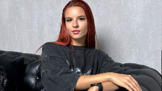 KiaraRolls livejasmin