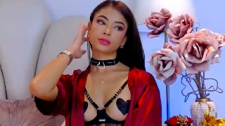 ArianaRoux Looking Hot