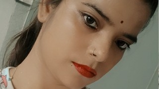 CutePriyaa livejasmin