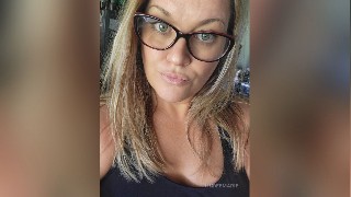 LindeeMarie livejasmin