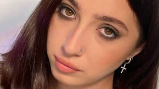 BellaMuniss livejasmin