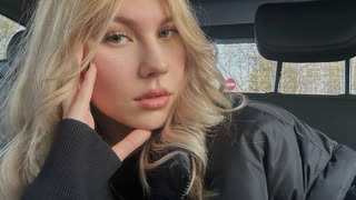 ElvinaGreenhouse livejasmin