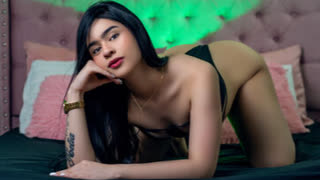 PauliiSuarez livejasmin