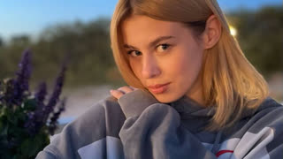 ShyElisaa livejasmin