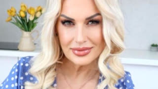 BlondeLana livejasmin