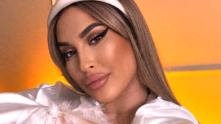 DaphneAver livejasmin