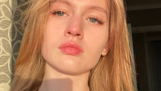 EleanorPattinson livejasmin