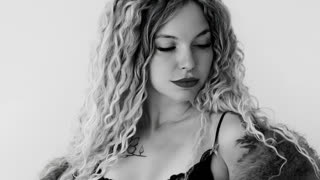 ElleBlair livejasmin