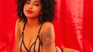 LuisaCameron livejasmin