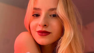 MaidaFitch livejasmin