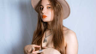 MillaJuice livejasmin