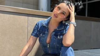 MonikaMon livejasmin