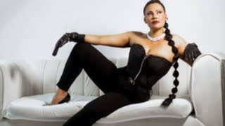 NaomyMartinz livejasmin