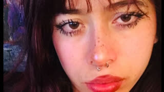 SuzzyGarban livejasmin