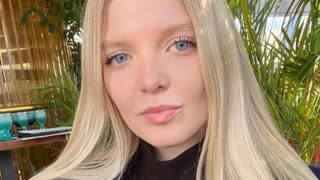 AnnieMavrodi livejasmin