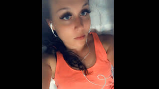 Blueeyedbaddie livejasmin