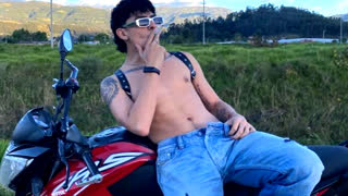 CamilloGuzmn livejasmin