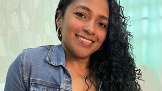 CarolineNinoska livejasmin