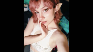 ElfieBlooms livejasmin