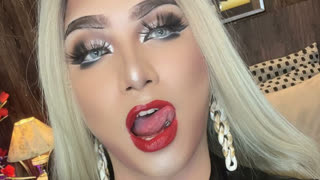 ElviraHankenson livejasmin