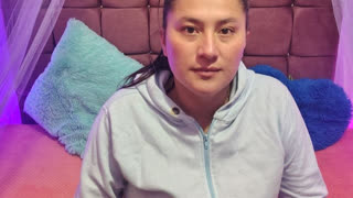 EmilyVhon livejasmin