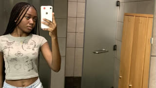 LiilyHadid livejasmin