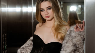 MonaHoney livejasmin