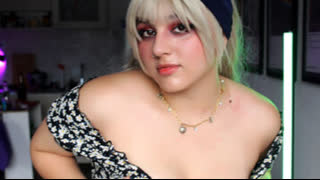 NinaBloomie livejasmin