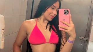 RoxanneBlair livejasmin