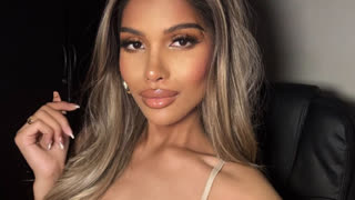 ShantalMolly livejasmin