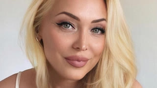 AnnaRossas livejasmin