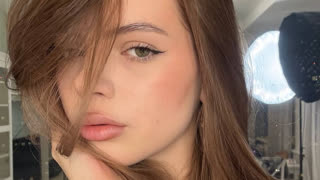 EllyaLermet livejasmin