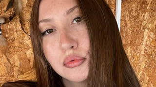 EmiliaDubiansky livejasmin