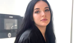 EmmaSteelee livejasmin