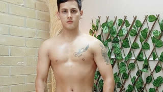 JohnnySevilla livejasmin