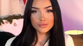 LauraDeluxe livejasmin