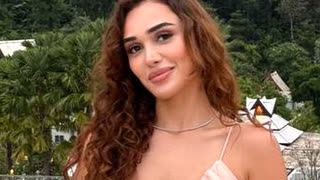 LeilaHowell livejasmin