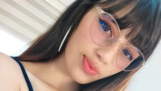 YiyisMarthin livejasmin