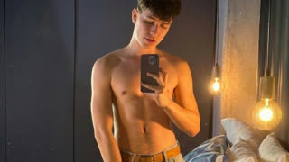 AdrianMorelli livejasmin