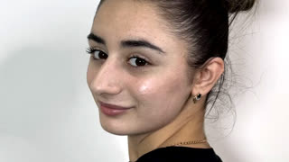 EsterLaos livejasmin