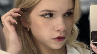 JesseniaMinarik livejasmin