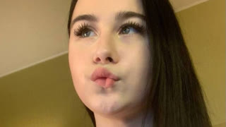 LauraPiny livejasmin