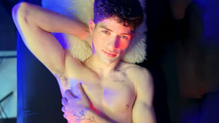 MattiaMoreau livejasmin