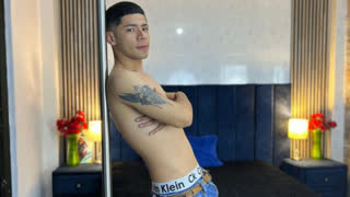 ChristoperGirald livejasmin