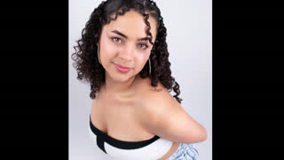 AnnaFlowers livejasmin