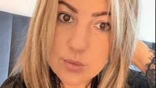 BelleWarick livejasmin