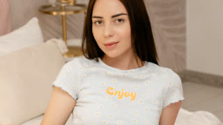 KiraHarmoni livejasmin
